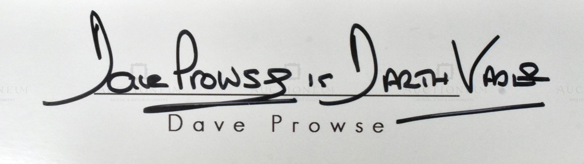 ESTATE OF DAVE PROWSE - DARTH VADER SIGNED 11X14" OFFICIAL PIX - Bild 2 aus 2
