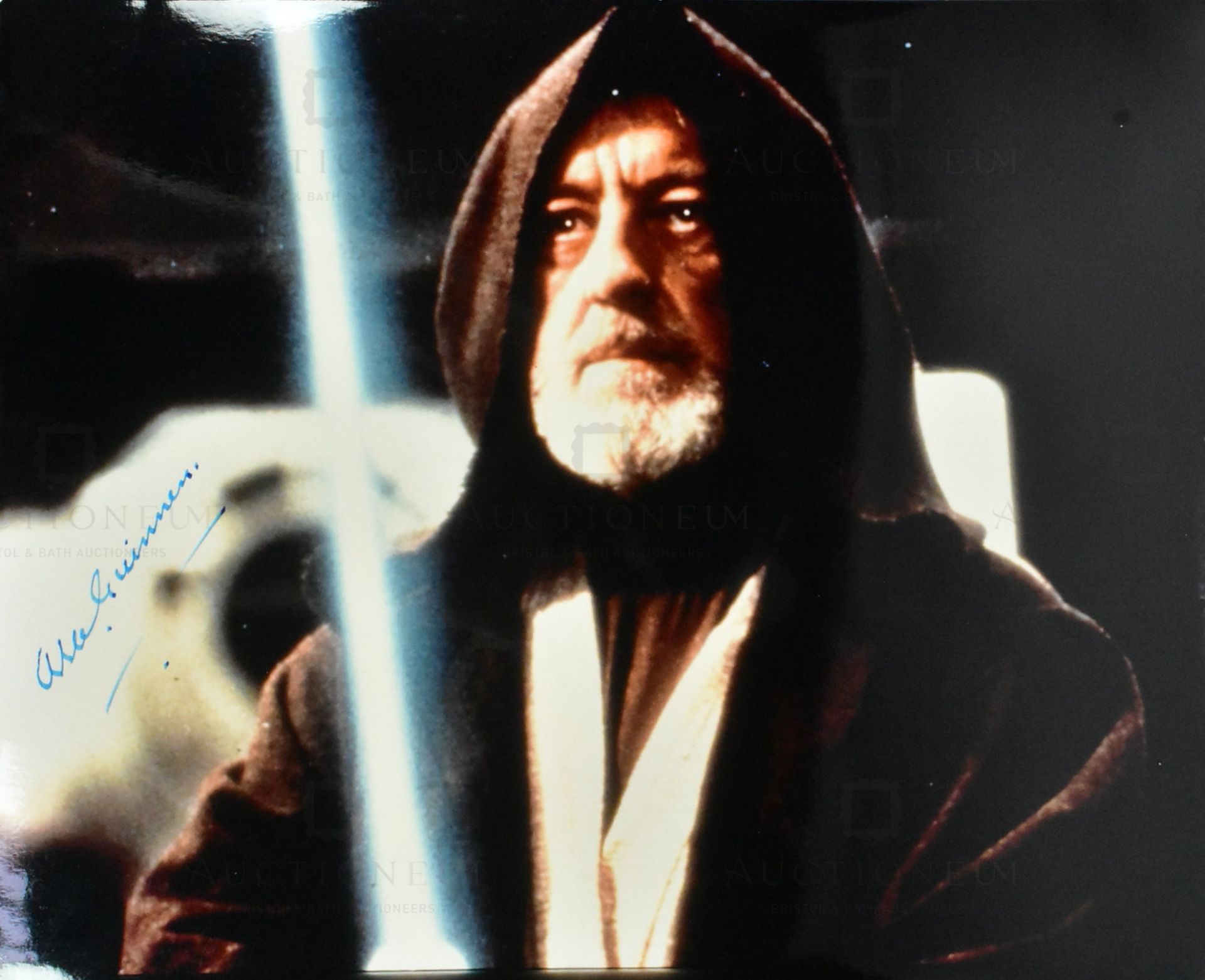 SIR ALEC GUINNESS (1914-2000) - SCARCE STAR WARS AUTOGRAPH - ACOA