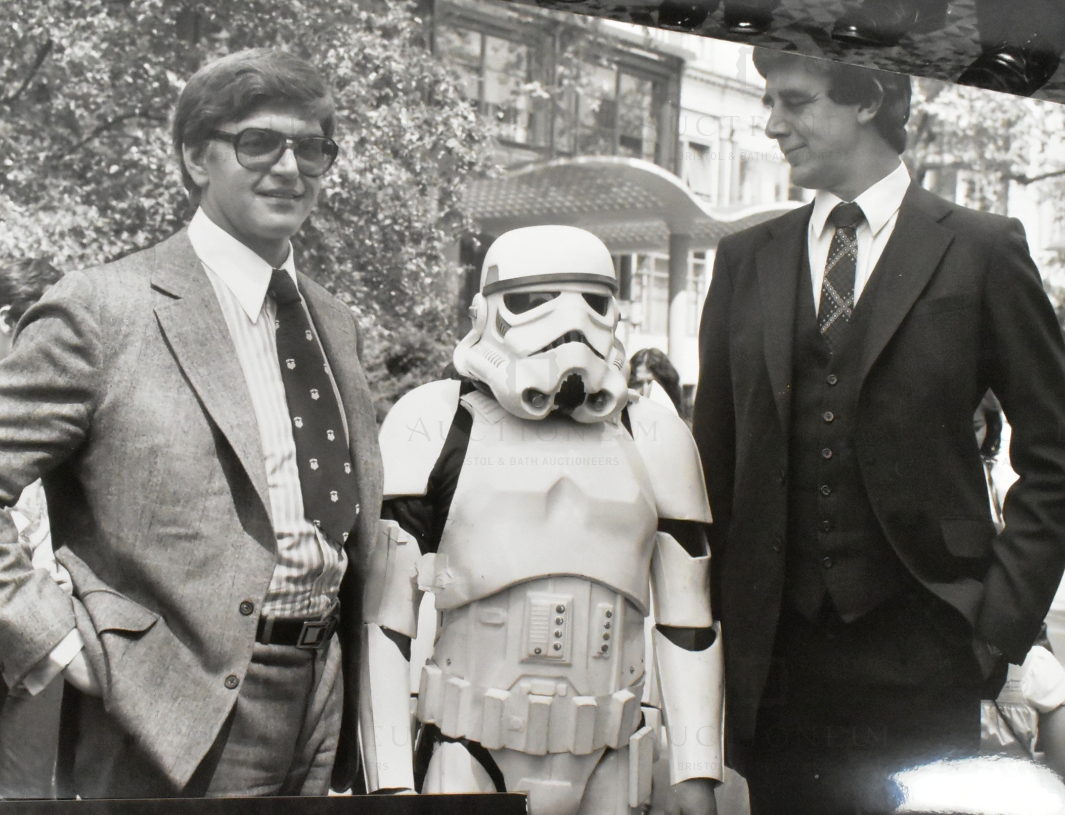 ESTATE OF DAVE PROWSE - STAR WARS - ESB PRESS PHOTOGRAPHS - Image 5 of 5