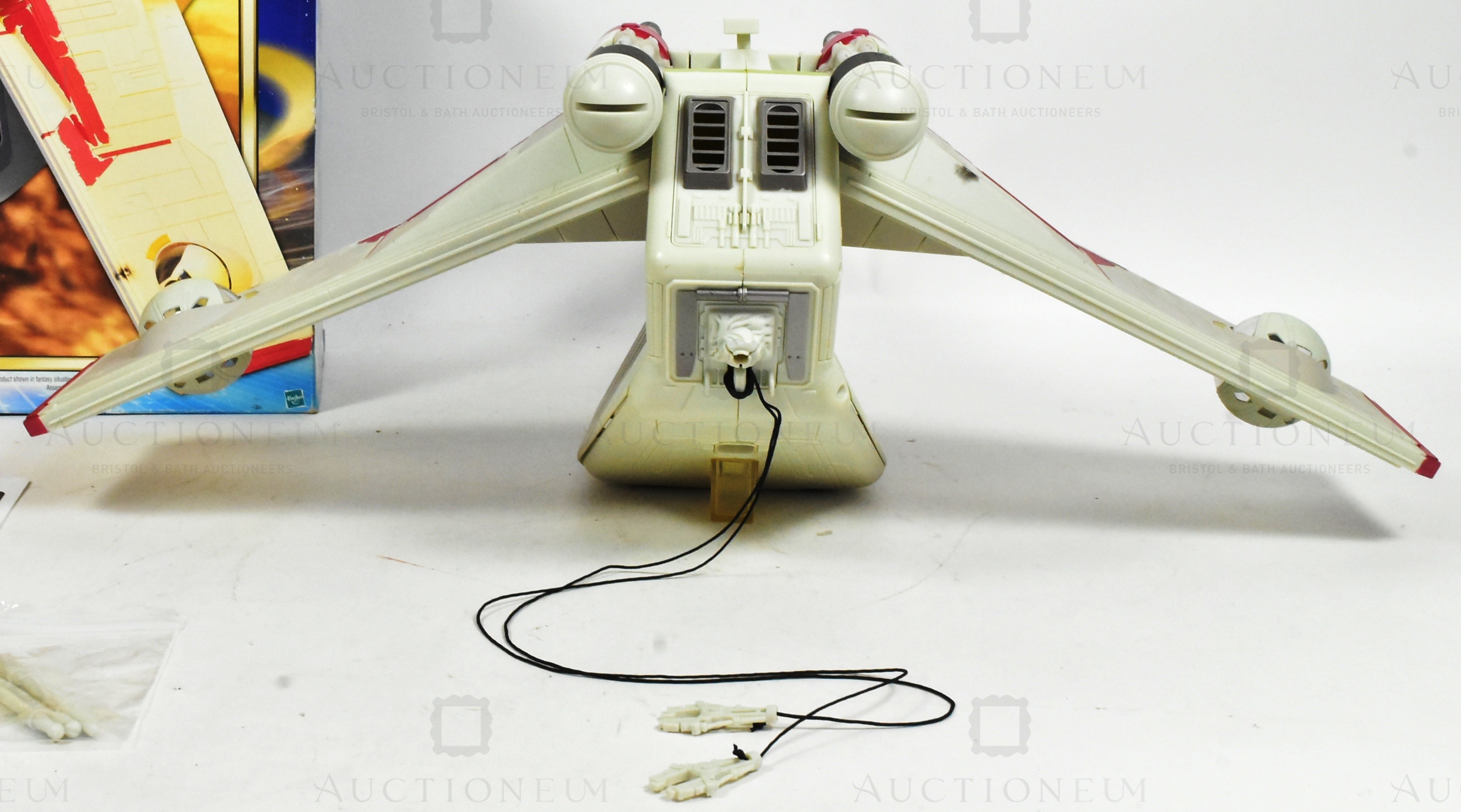 STAR WARS - ATTACK OF THE CLONES - REPUBLIC GUNSHIP PLAYSET - Image 4 of 5