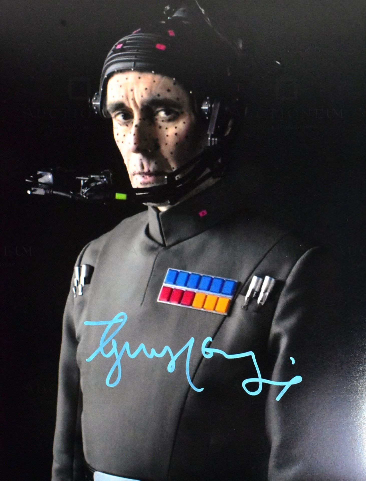 STAR WARS - ROGUE ONE / DISNEY TRILOGY - COLLECTION OF AUTOGRAPHS - Image 7 of 7