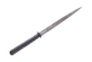 EARLY 20TH CENTURY SUDANESE INGESSANA PEOPLE SHORT SWORD