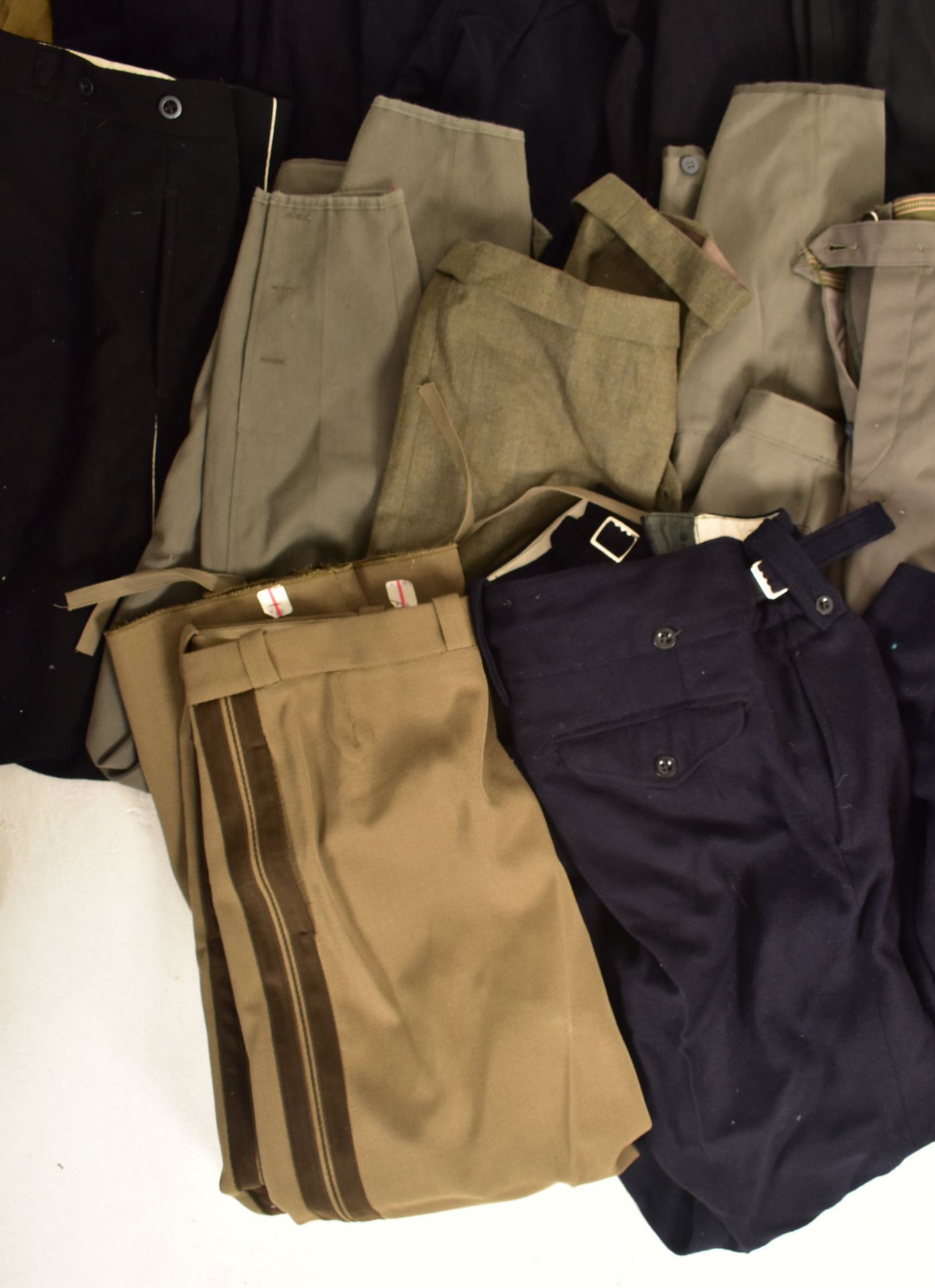 LARGE COLLECTION OF RE-ENACTMENT BRITISH MILITARY TROUSERS - Image 3 of 4