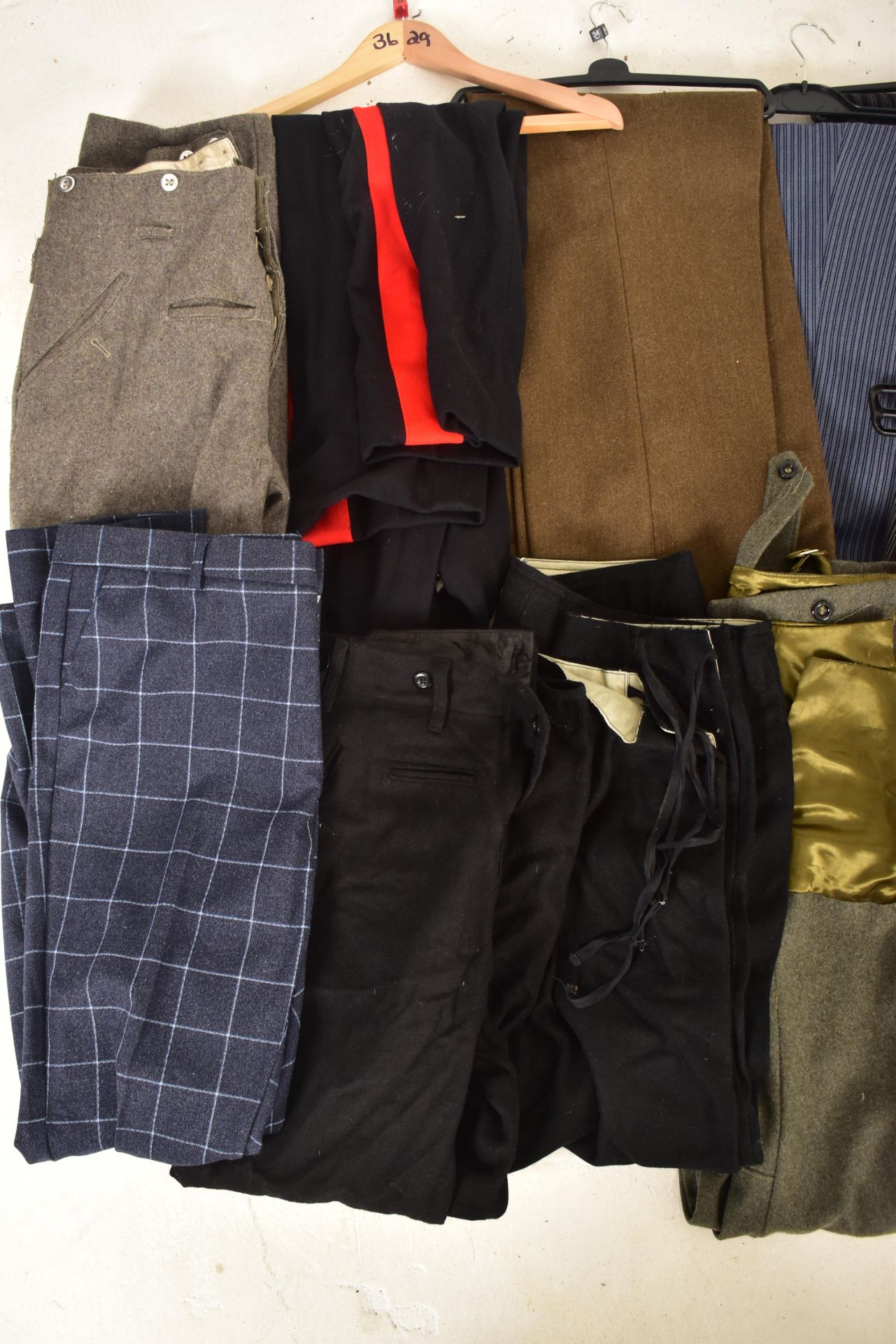 LARGE COLLECTION OF FANCY DRESS / THEATRE MEN SUIT TROUSERS - Image 2 of 6