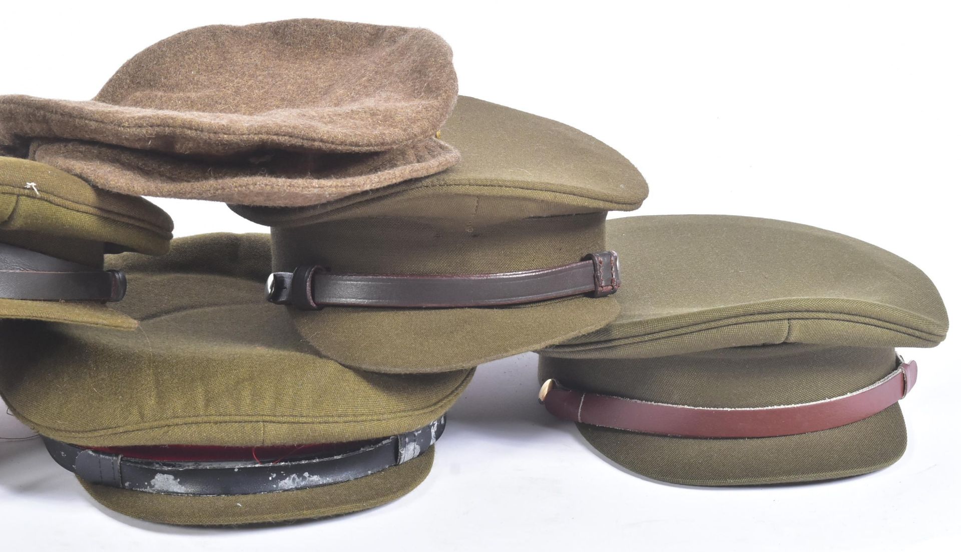 COLLECTION OF UNBADGED MILITARY PEAKED CAPS - Image 5 of 6