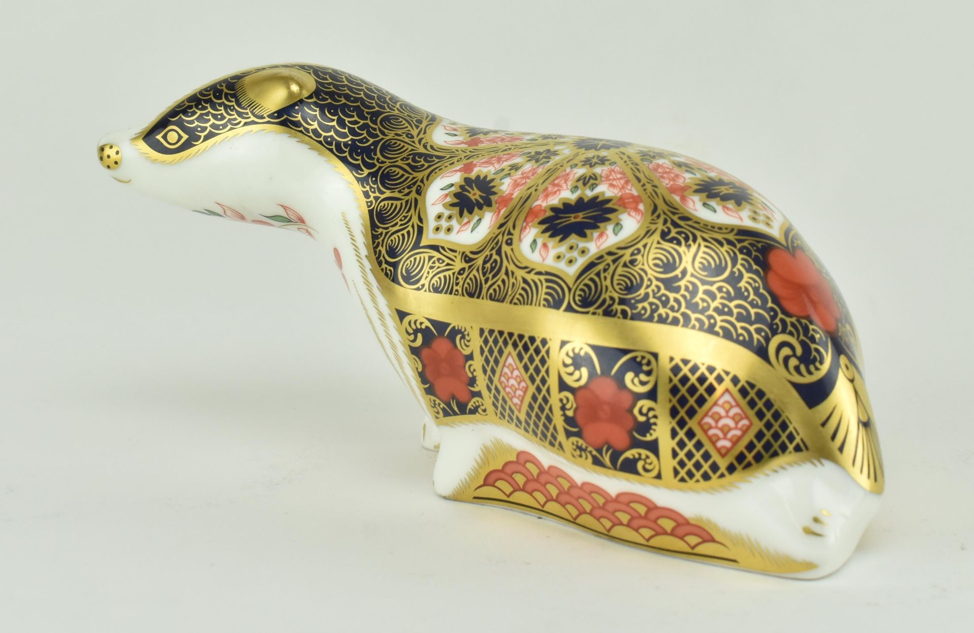 ROYAL CROWN DERBY - OLD IMARI BADGER BONE CHINA PAPERWEIGHT - Image 2 of 6