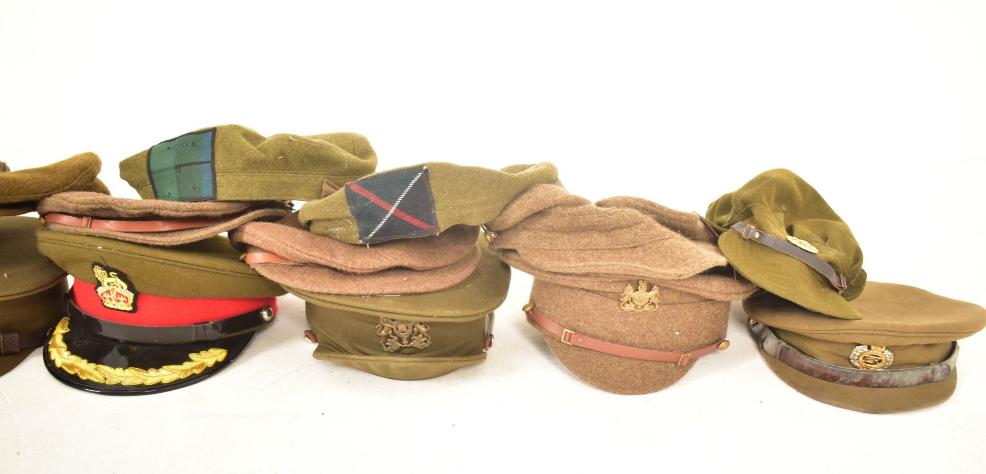 COLLECTION OF RE-ENACTMENT WWII OFFICERS PEAKED HAT VISORS - Bild 3 aus 6