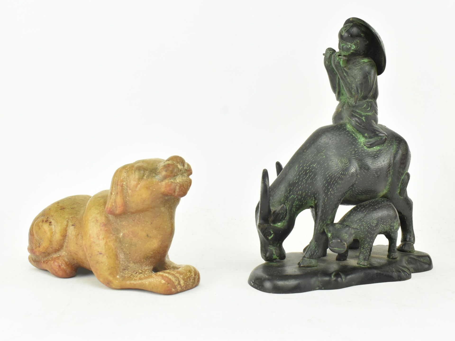 GROUP OF SEVEN CHINESE BRONZE PIECES - Bild 4 aus 12