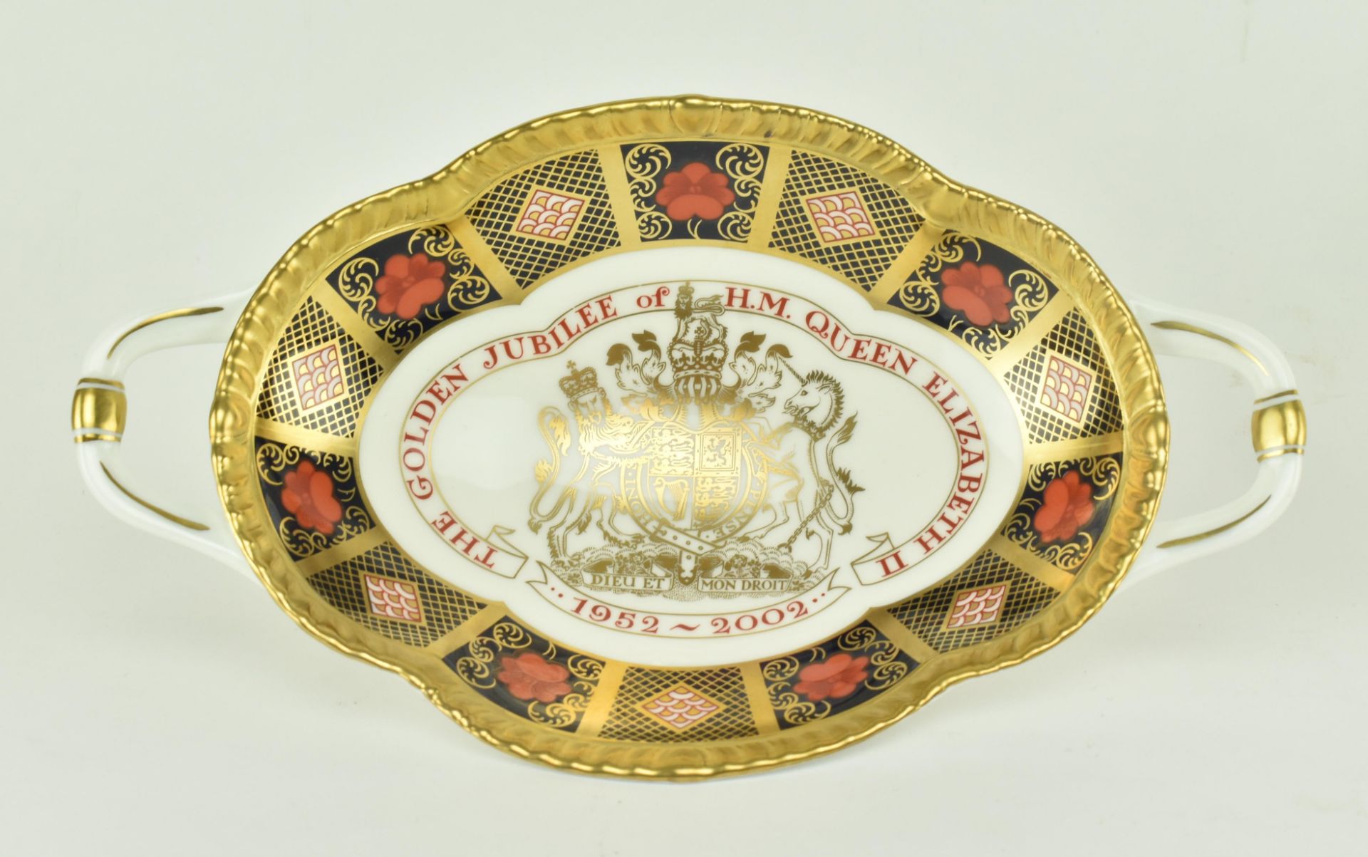 FOUR ROYAL CROWN DERBY ROYAL COMMEMORATIVE PIECES - Image 4 of 10