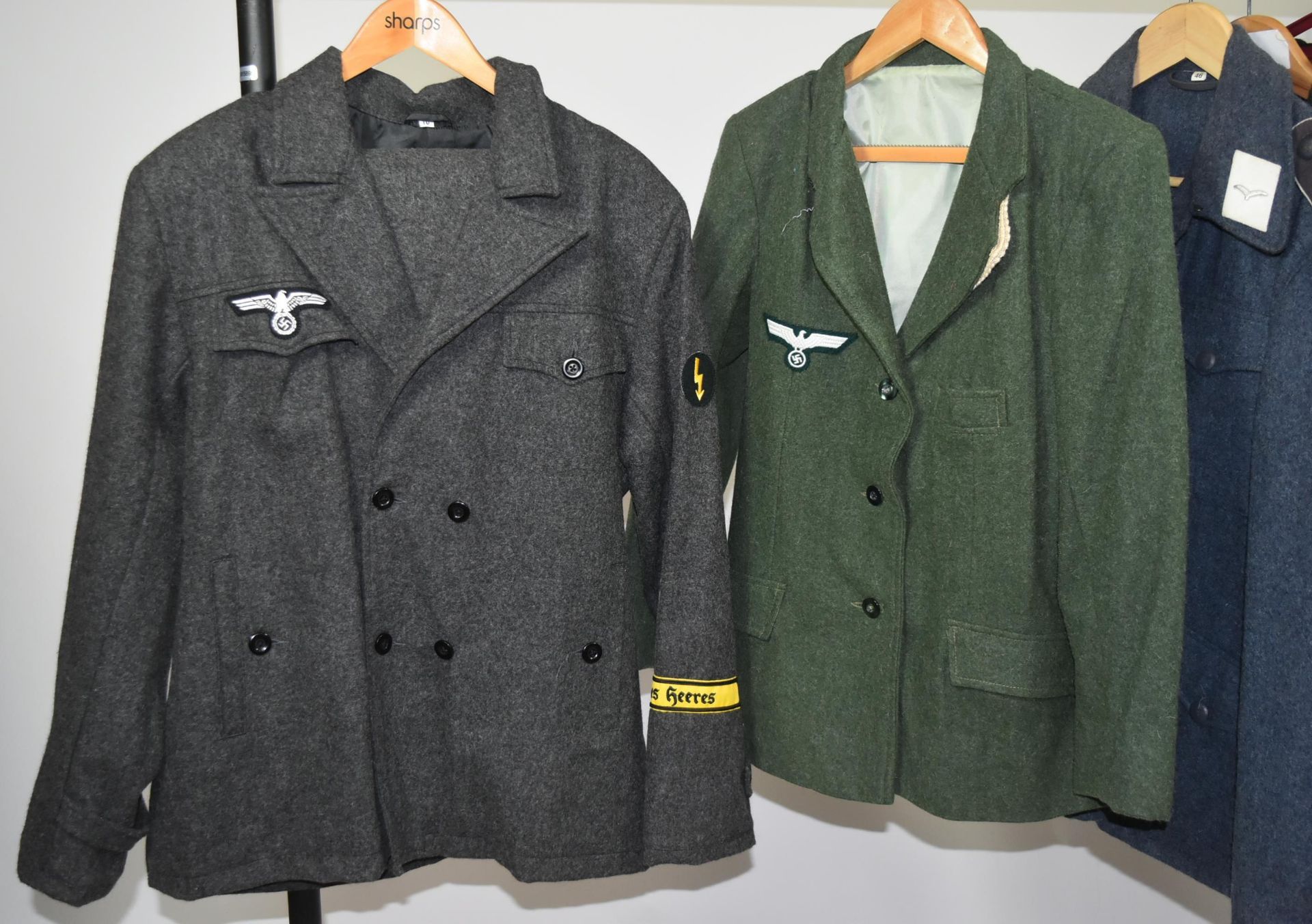 GERMAN MILITARY - COLLECTION OF GERMAN THIRD REICH REPLICA UNIFORMS - Bild 2 aus 5