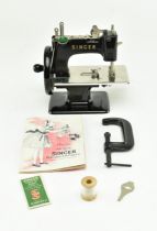 SINGER SEWHANDY CHILD'S SEWING MACHINE IN ORIGINAL BOX