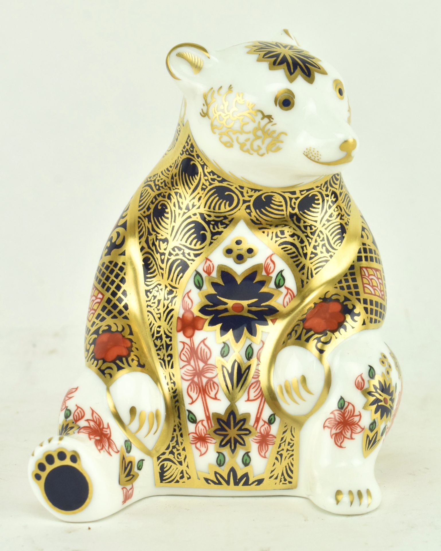 ROYAL CROWN DERBY OLD IMARI HONEY BEAR CHINA PAPERWEIGHT