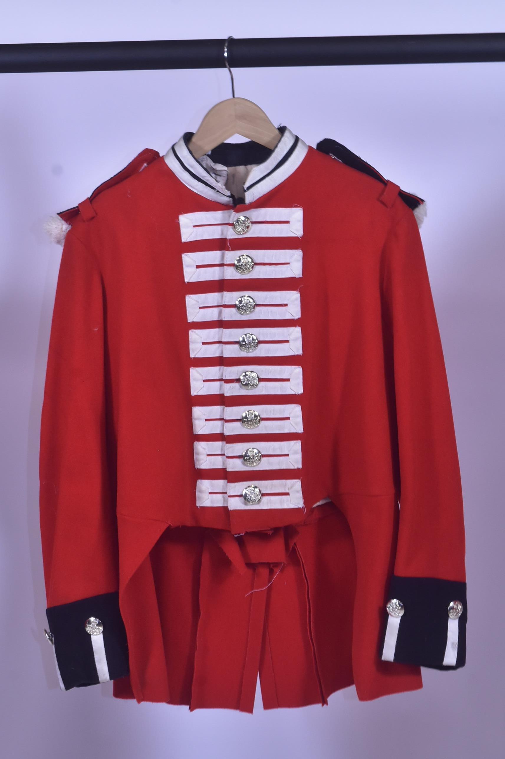 CHELSEA PENSIONERS NAPOLEONIC STYLE REPRODUCTION UNIFORM - Image 3 of 6