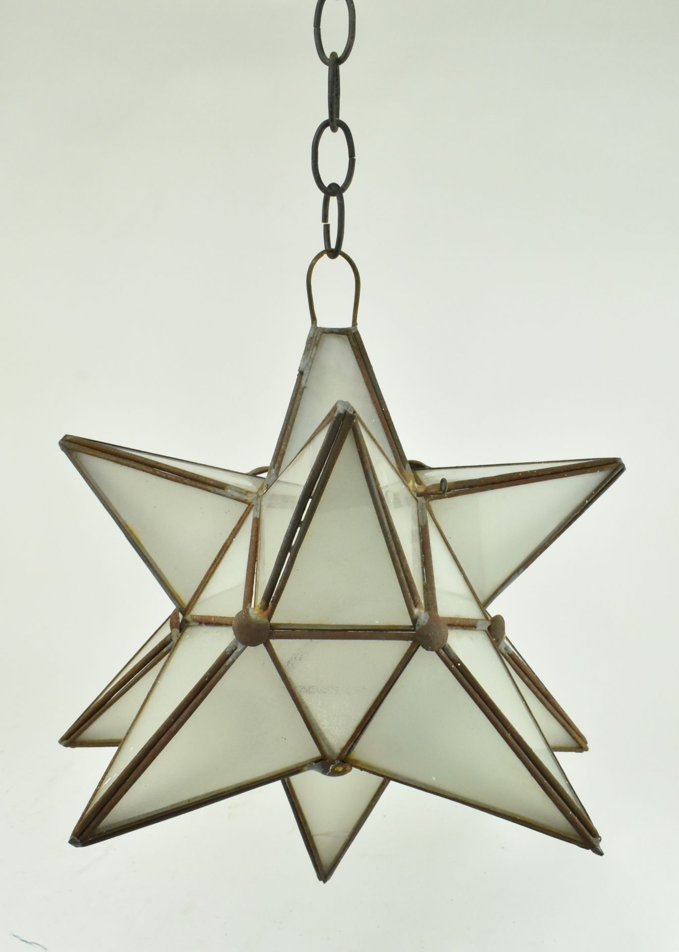 TWO VINTAGE STAR SHAPED MOROCCAN / INDIAN HANGING LIGHTS - Image 4 of 6