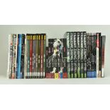 COMICS / GRAPHIC NOVELS - SELECTION OF FROM DC, DARK HORSE ETC