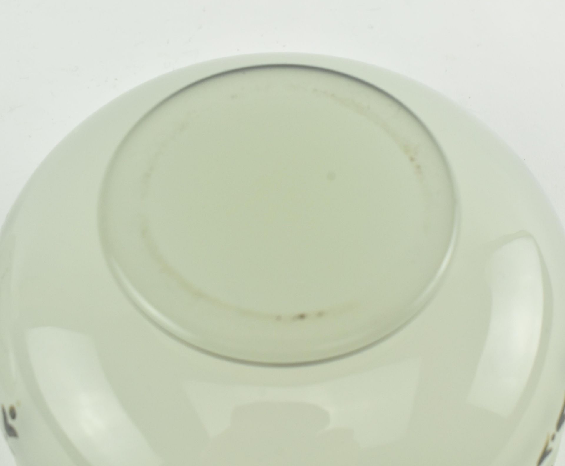 STEVENS & WILLIAMS STYLE OPAQUE GLASS POWDER BOWL - Bild 5 aus 5