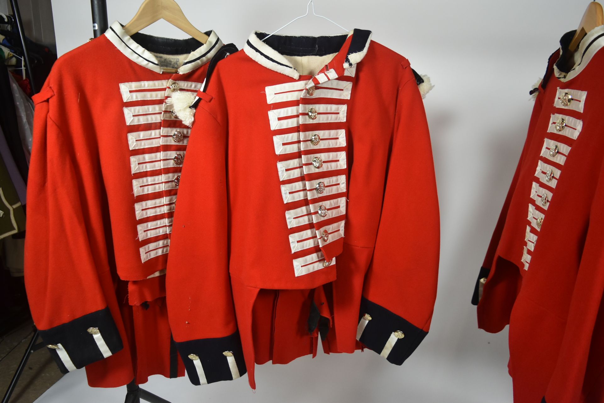 CORPS OF INVALIDS (CHELSEA PENSIONERS) NAPOLEONIC STYLE REPRODUCTION UNIFORM - Image 3 of 5