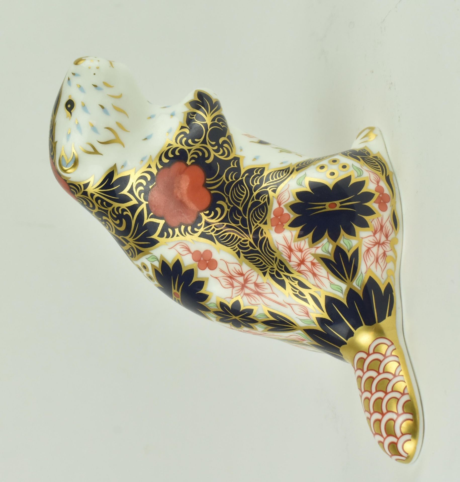 ROYAL CROWN DERBY - OLD IMARI BEAVER WITH GOLD STOPPER - Image 4 of 6