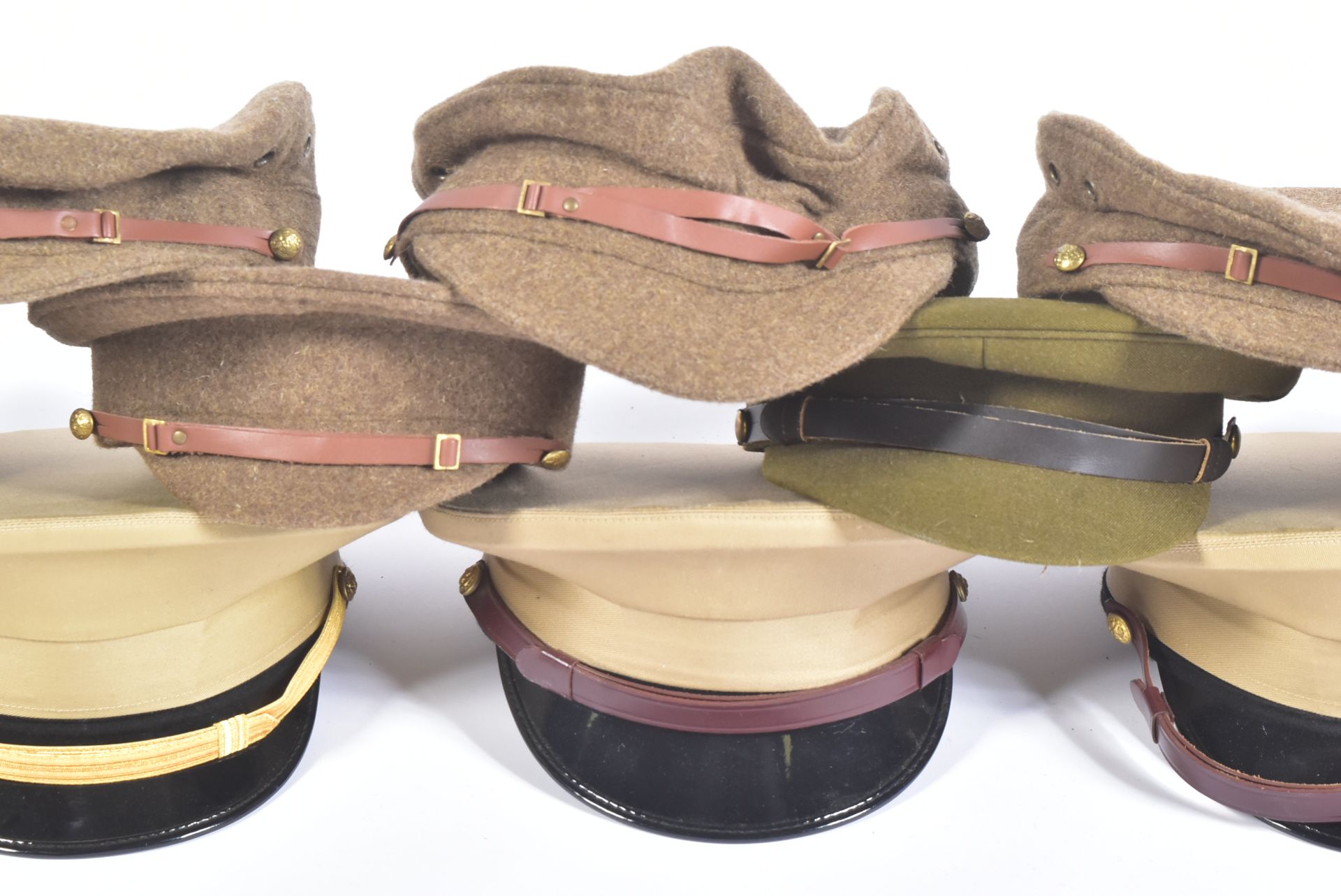 COLLECTION OF UNBADGED MILITARY PEAKED CAPS - Image 3 of 6