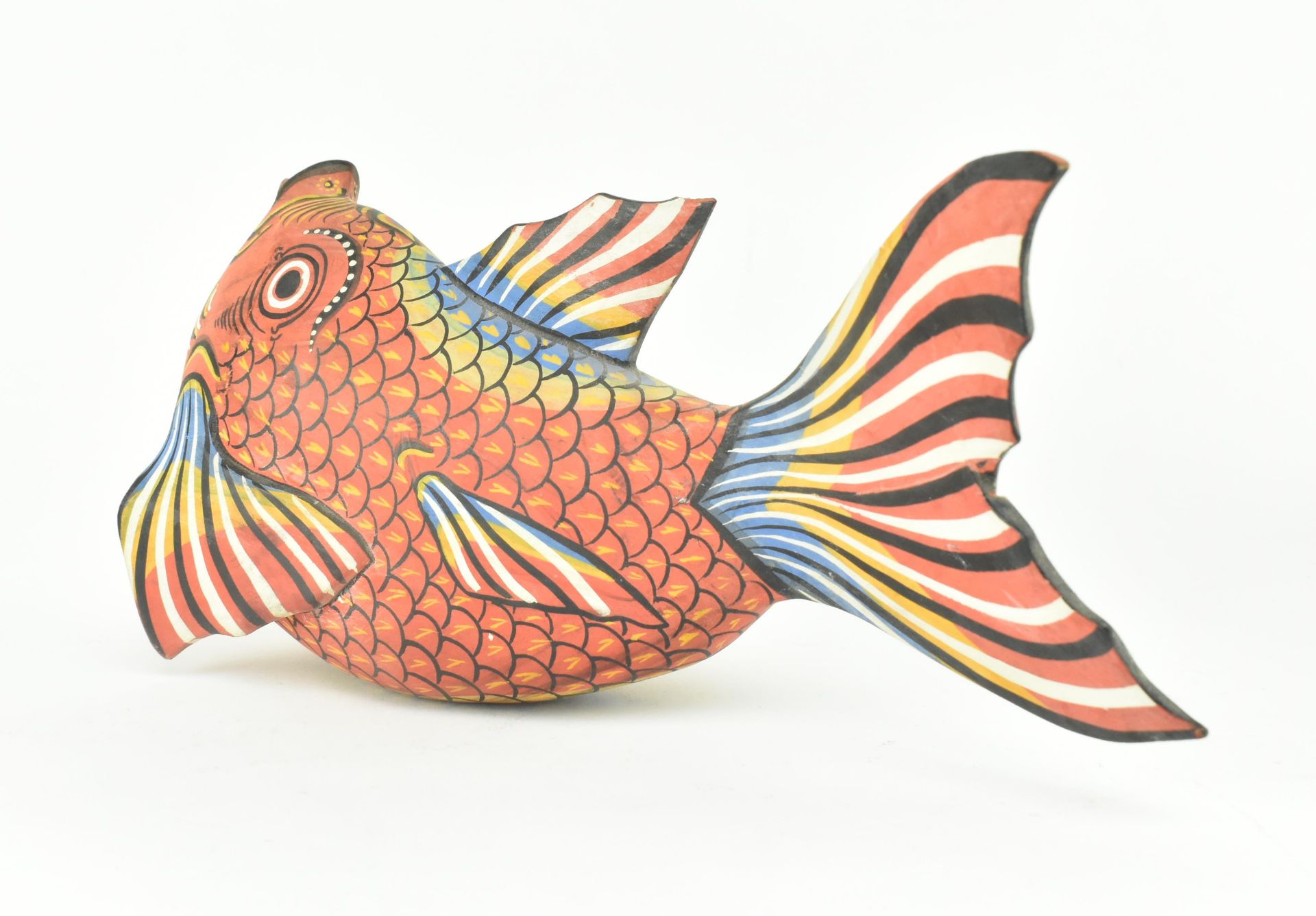 TWO VINTAGE HAND PAINTED DECORATIVE PIECES, FISH & TRINKET DISH - Image 3 of 7
