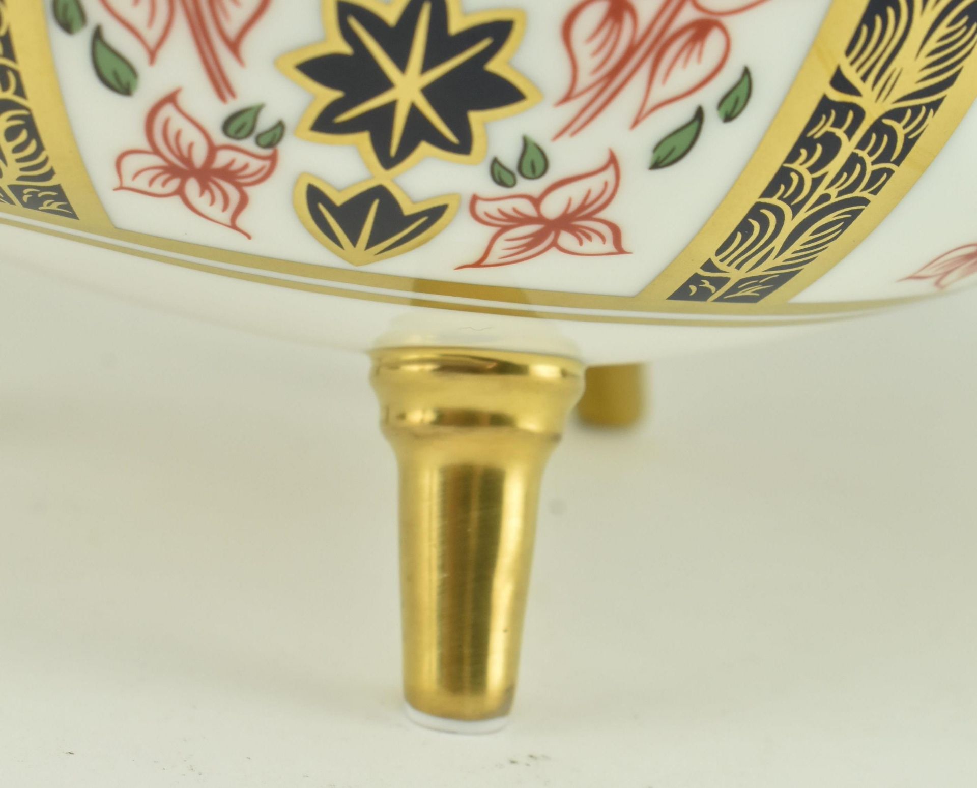 CONTEMPORARY ROYAL CROWN DERBY OLD IMARI CAULDRON - Image 4 of 8