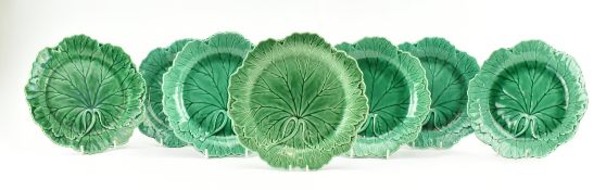 EIGHT VINTAGE WEDGWOOD GREEN LEAF MAJOLICA PLATES