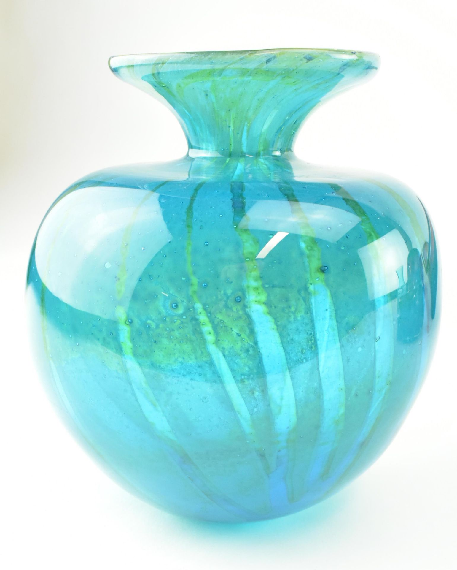 COLLECTION OF VINTAGE 20TH CENTURY STUDIO ART GLASS - Image 3 of 6