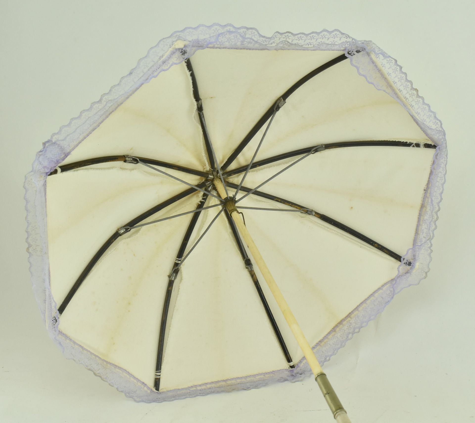 SANGSTERS - VINTAGE EDWARDIAN BONE HANDLED FOLDING PARASOL - Image 4 of 7