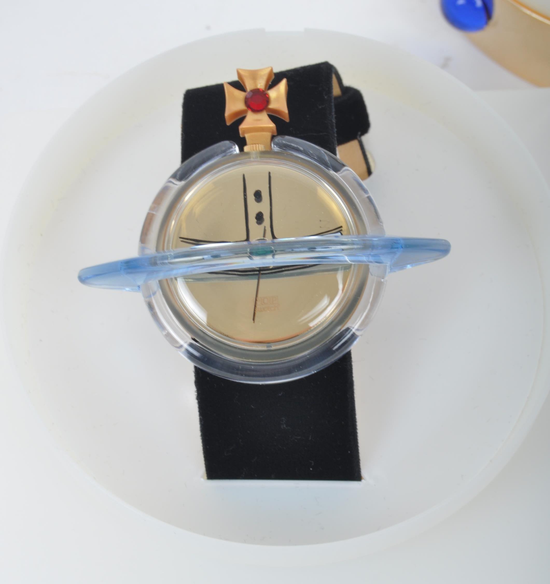 VIVIENNE WESTWOOD X POP SWATCH - ORB - LIMITED ED. 1993 WATCH - Image 4 of 6
