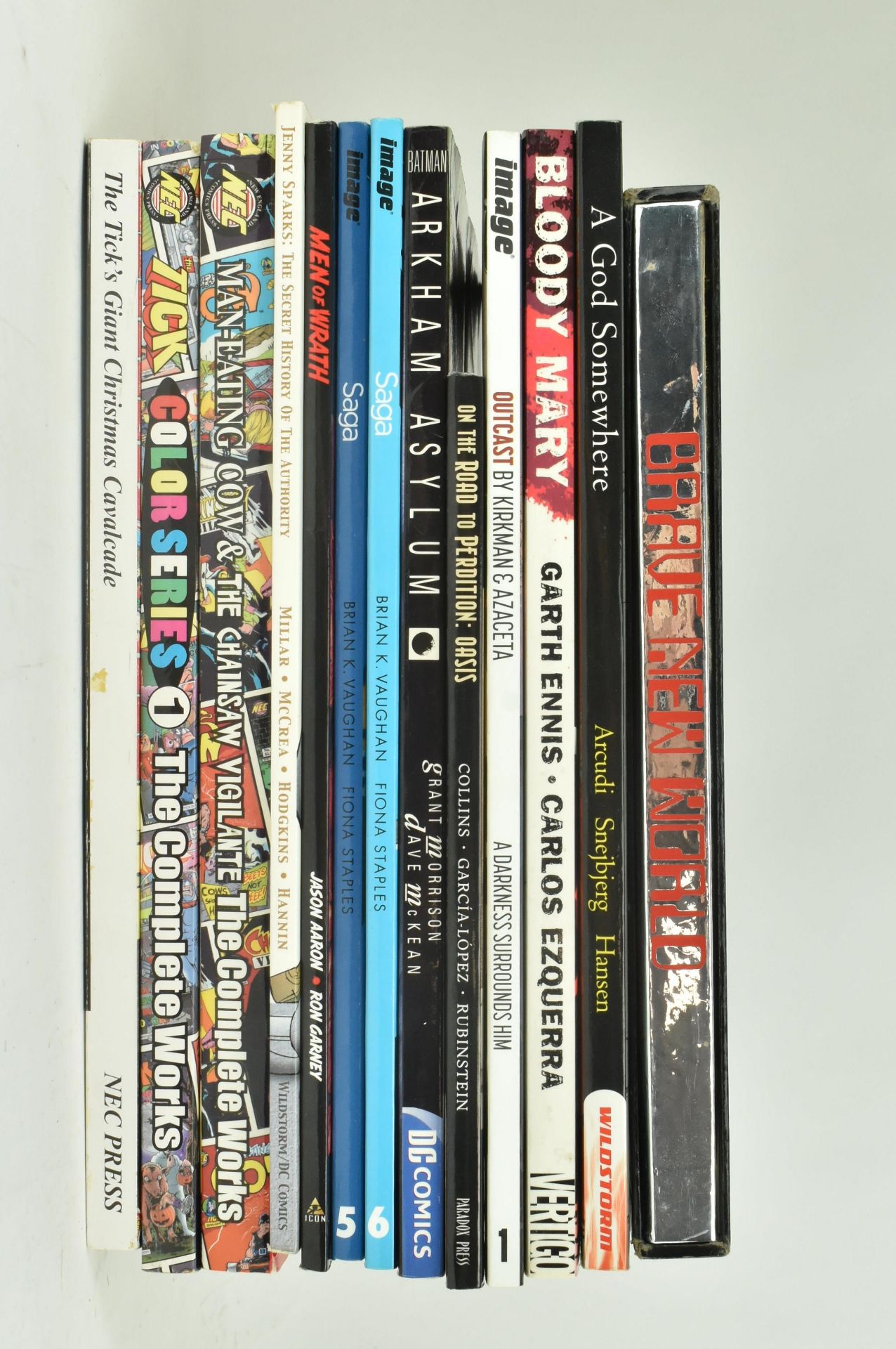 COMICS / GRAPHIC NOVELS - SELECTION OF FROM DC, DARK HORSE ETC - Bild 3 aus 16