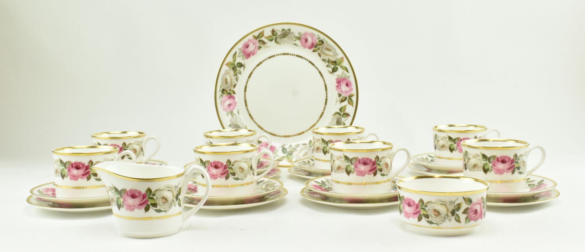 ROYAL WORCESTER - VINTAGE ROYAL GARDEN TEA SERVICE