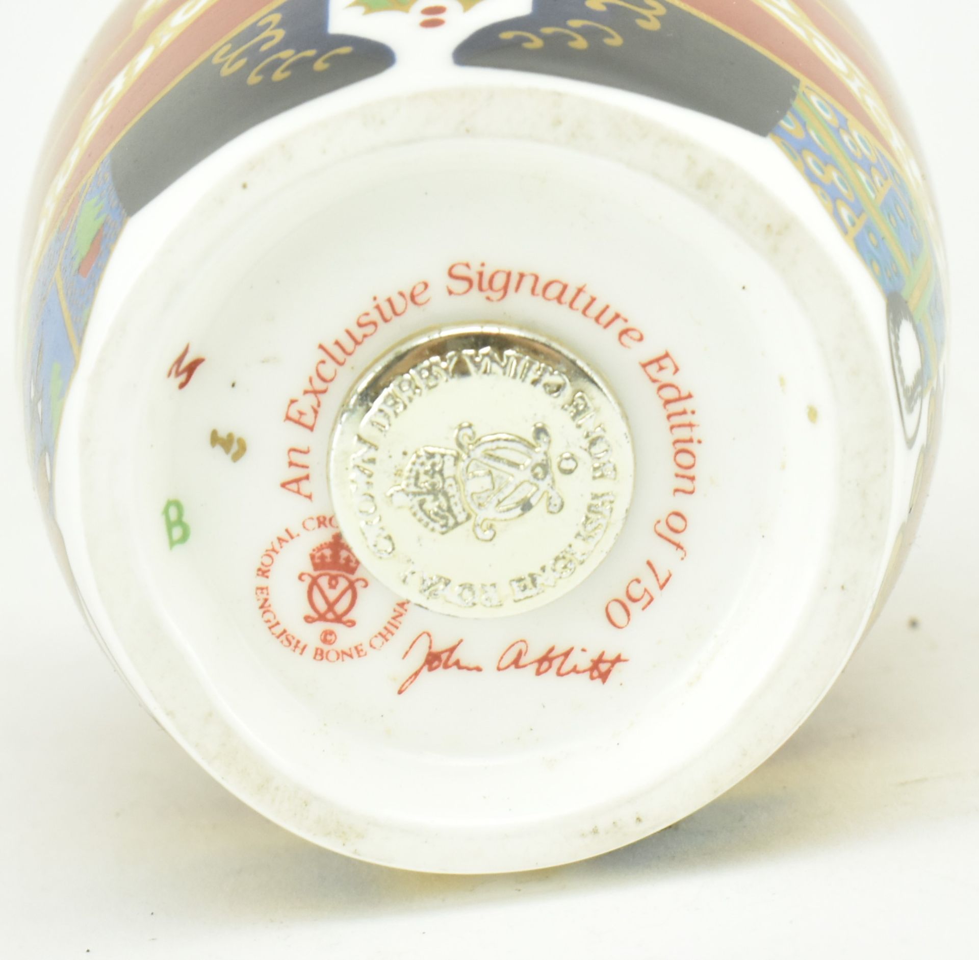 ROYAL CROWN DERBY SANTA CLAUS FINE BONE CHINA PAPERWEIGHT - Image 5 of 5