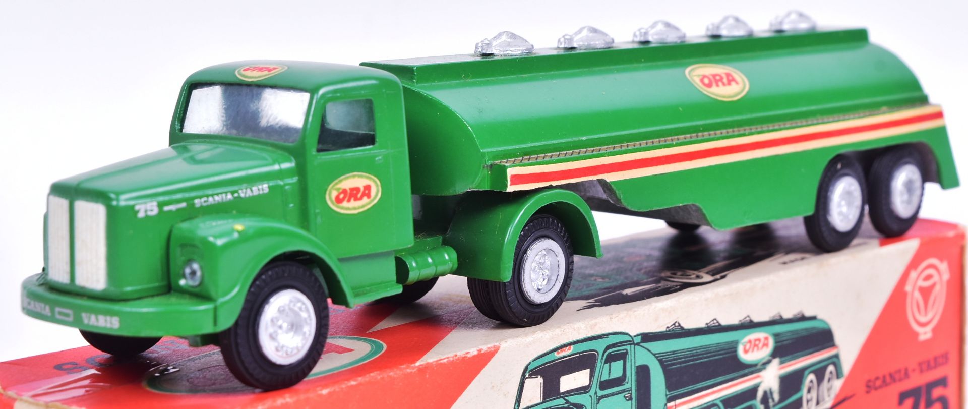 DIECAST - TEKNO SCANIA VABIS WITH ORA TANK TRAILER - Bild 2 aus 5