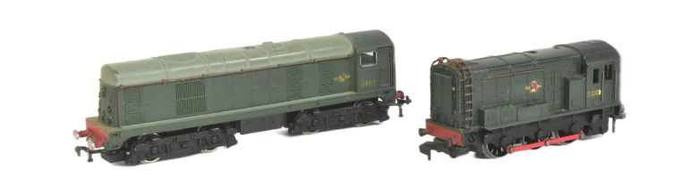 MODEL RAILWAY - TWO VINTAGE HORNBY DUBLO OO GAUGE LOCOMOTIVES