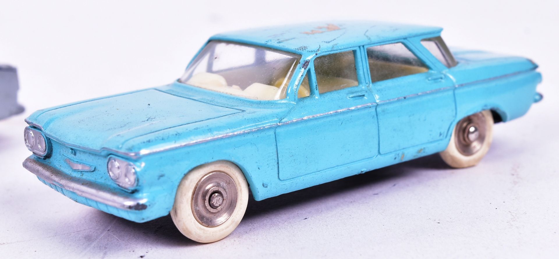 DIECAST - FRENCH DINKY TOYS - PEUGEOT 403 & CHEVROLET CORVAIR - Image 3 of 6