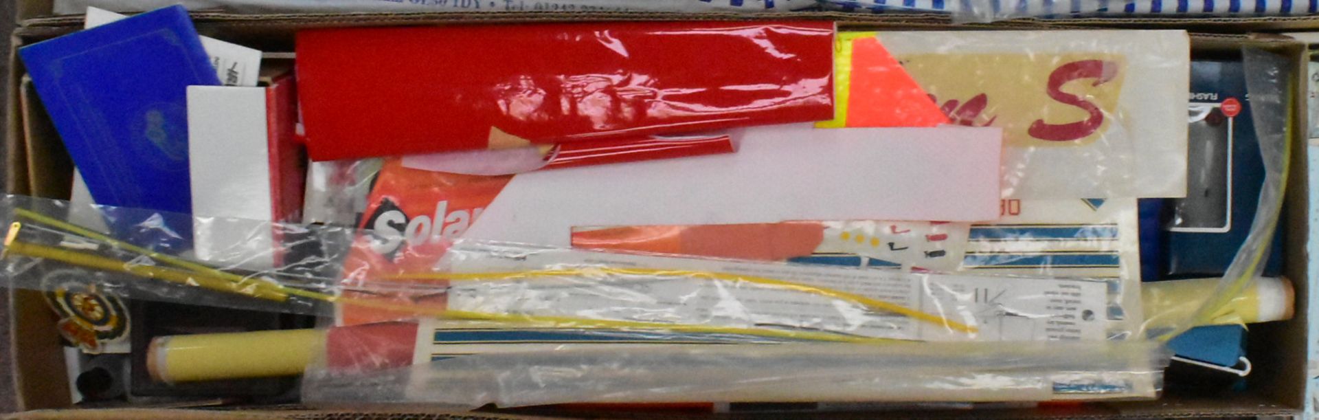 MODELLING - LARGE COLLECTION OF RC MODEL PLANE ACCESSORIES - Image 3 of 5