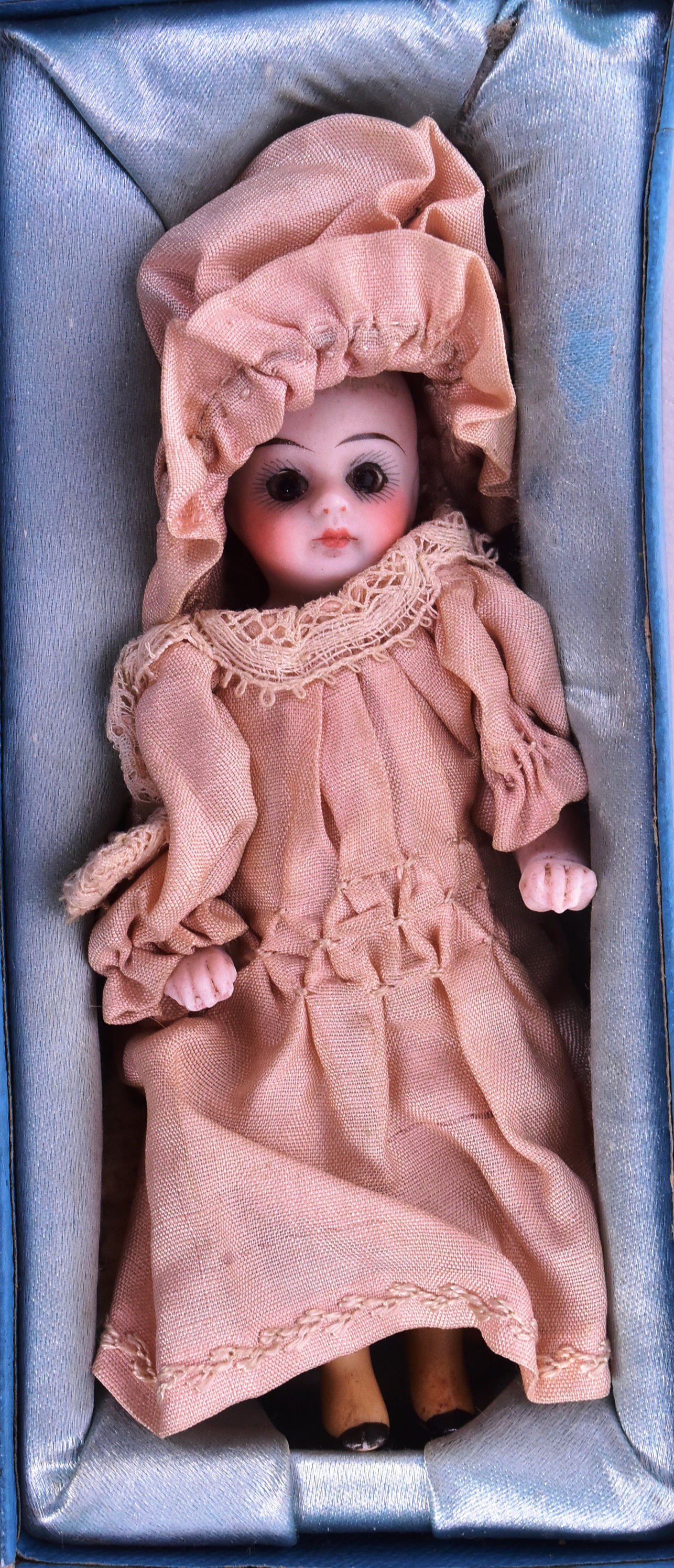 DOLLS - 19TH CENTURY GERMAN KESTNER BISQUE HEADED DOLL - Image 2 of 4