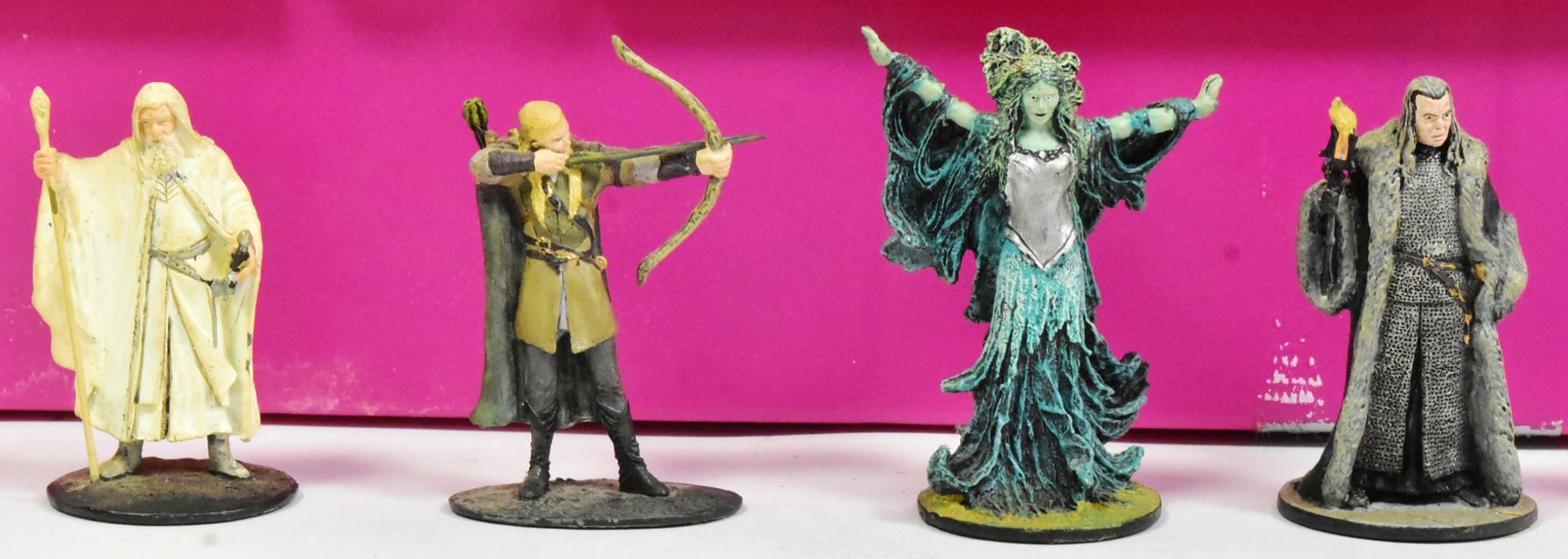 LORD OF THE RINGS - COLLECTIBLE CHESS FIGURES - Image 2 of 6
