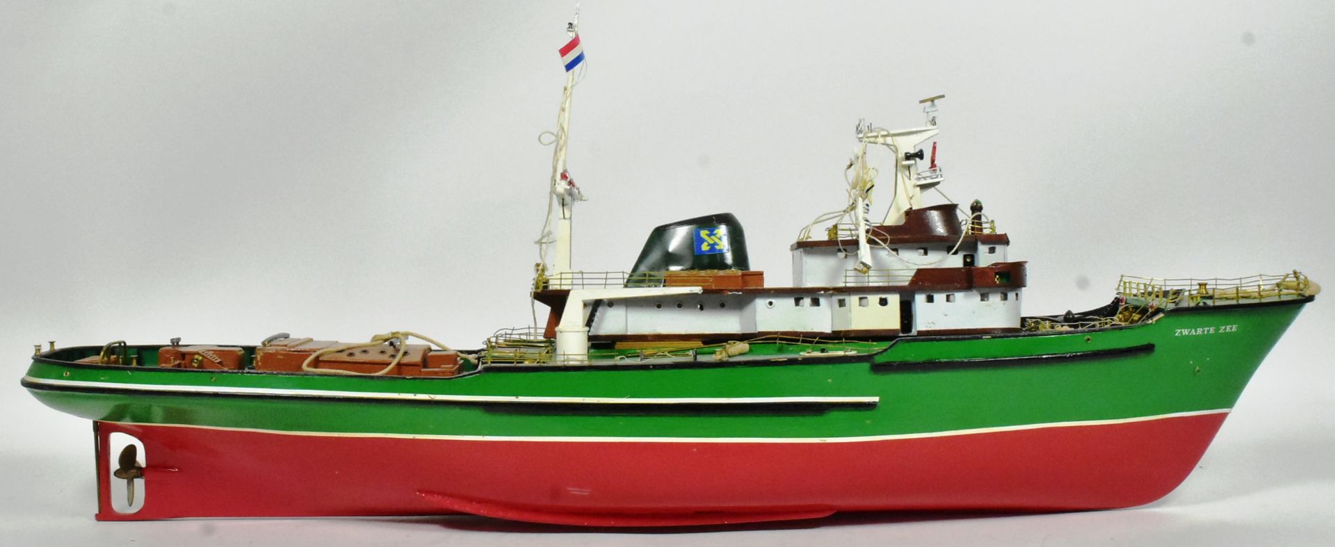 RADIO CONTROLLED BOAT - VINTAGE HAND BUILD MODEL - Bild 3 aus 7