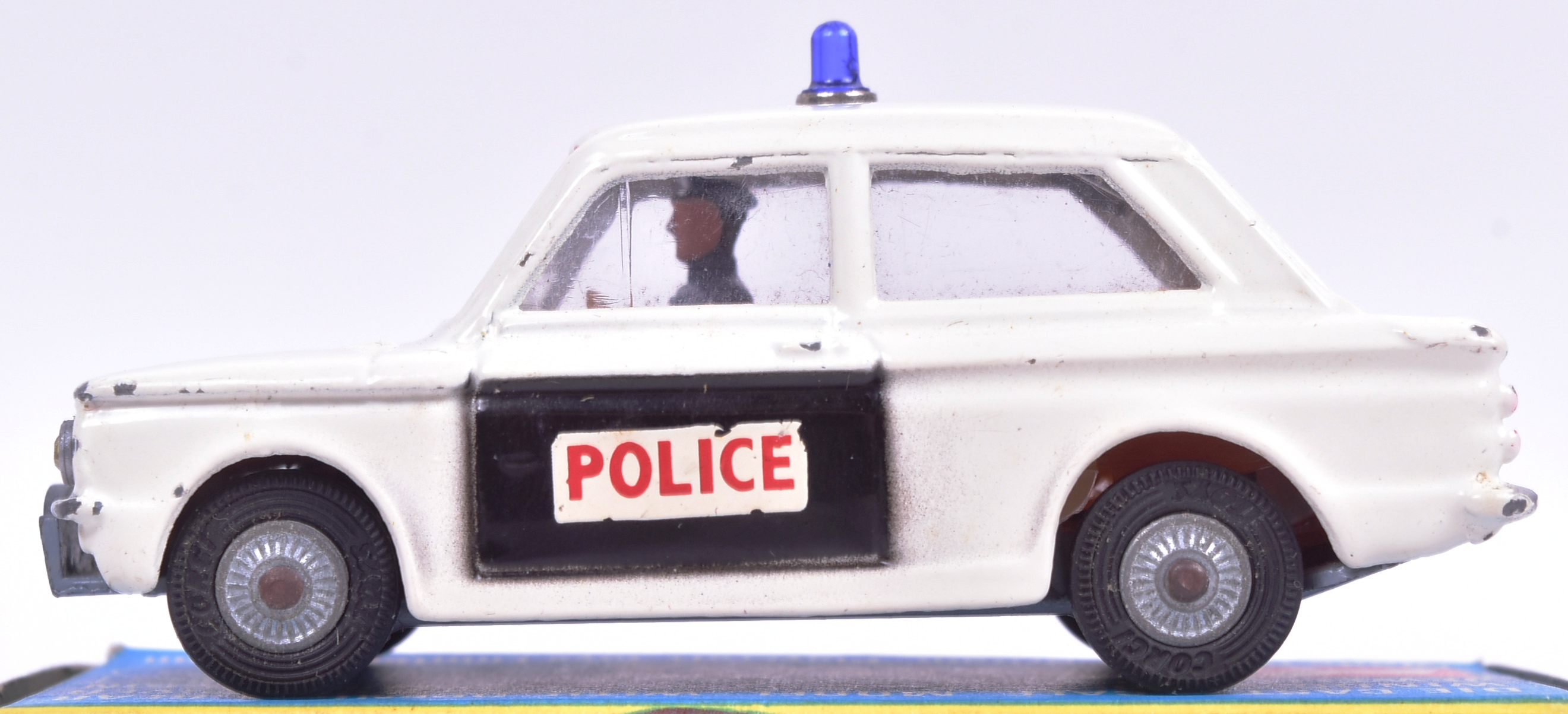 DIECAST - VINTAGE CORGI TOYS POLICE ' PANDA ' IMP - Image 3 of 5