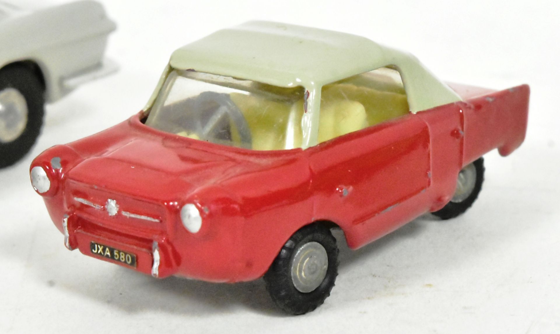 DIECAST - X4 VINTAGE TRIANG SPOT ON DIECAST MODEL CARS - Image 3 of 6