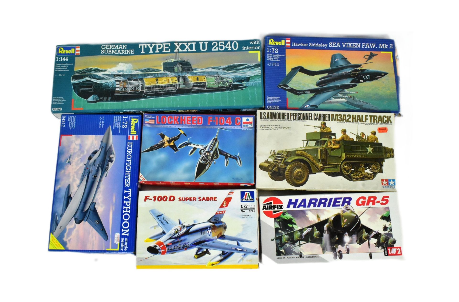 MODEL KITS - COLLECTION OF PLASTIC MODEL KITS