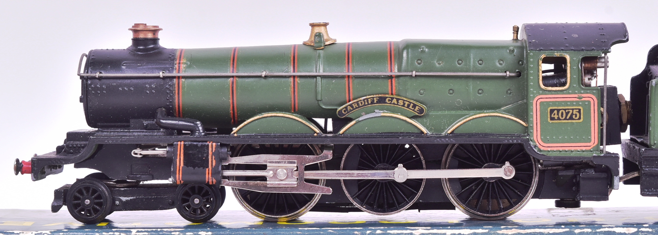 MODEL RAILWAY - VINTAGE WRENN OO GAUGE MODEL RAILWAY LOCOMOTIVE - Image 2 of 6