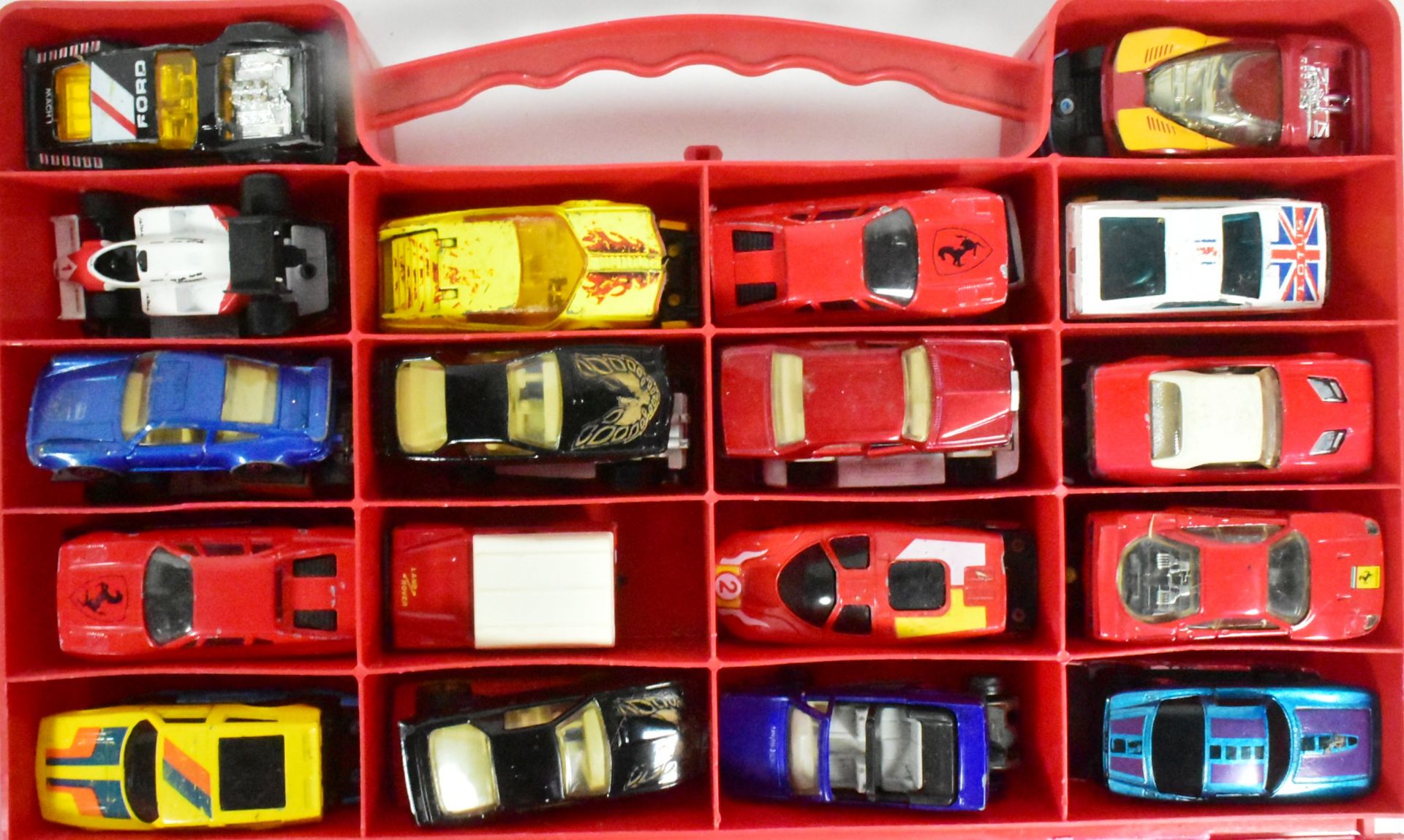 DIECAST - X2 VINTAGE MATCHBOX CARRY CASES & CARS - Bild 3 aus 5