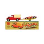 DIECAST - VINTAGE CORGI GIFT SET - LANDROVER WITH FERRARI RACING CAR