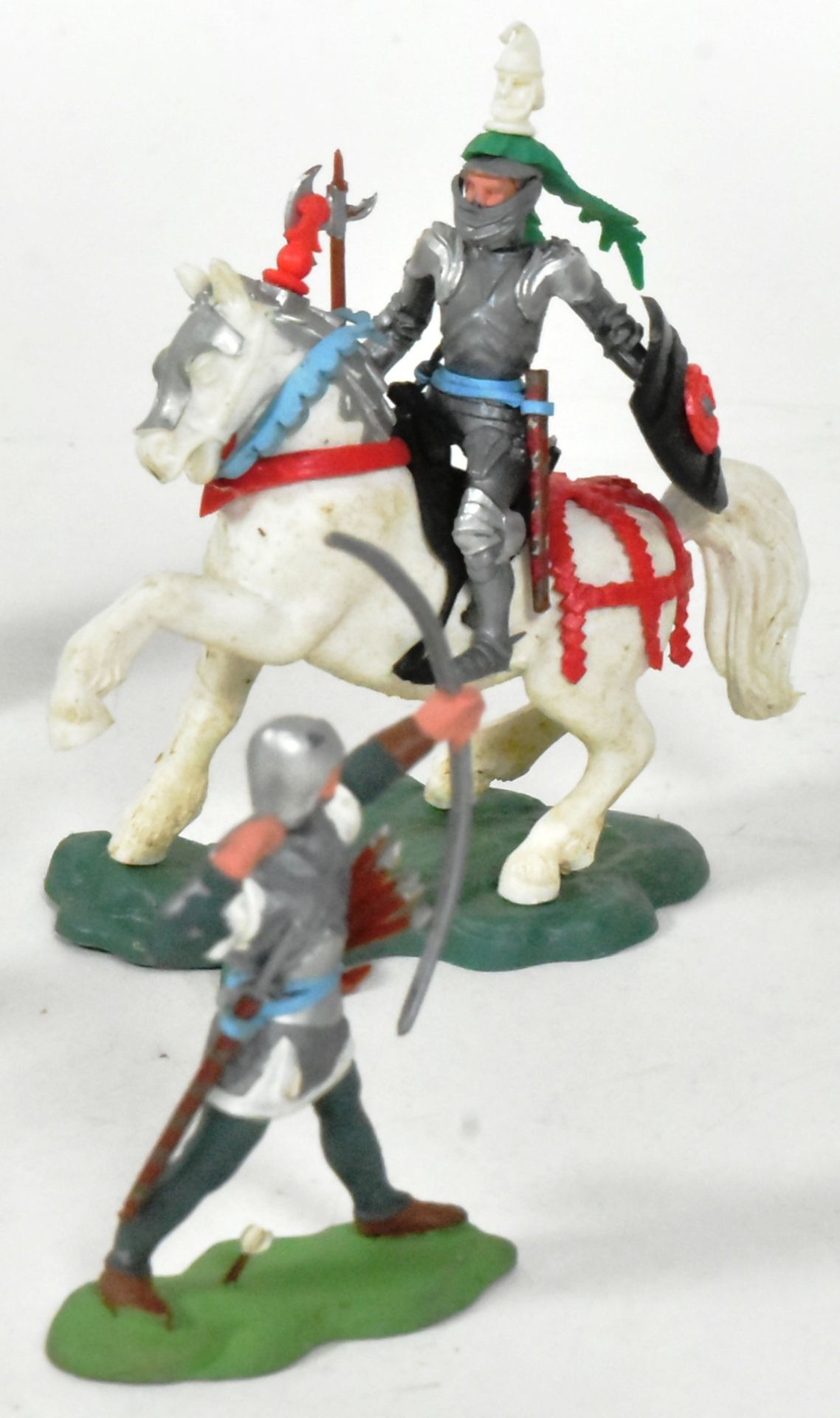 TOY SOLDIERS - COLLECTION OF BRITAINS 15TH CENTURY KNIGHTS - Bild 4 aus 6