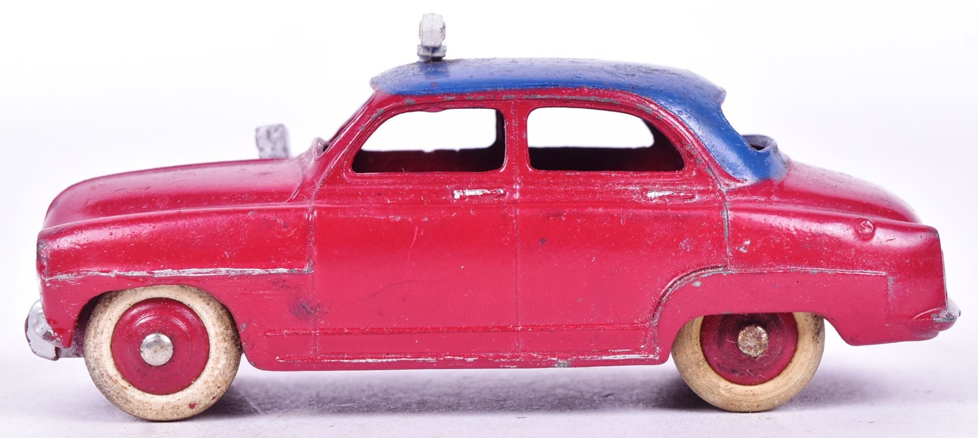DIECAST - FRENCH DINKY TOYS - SIMCA 9 ARONDE - Image 2 of 5