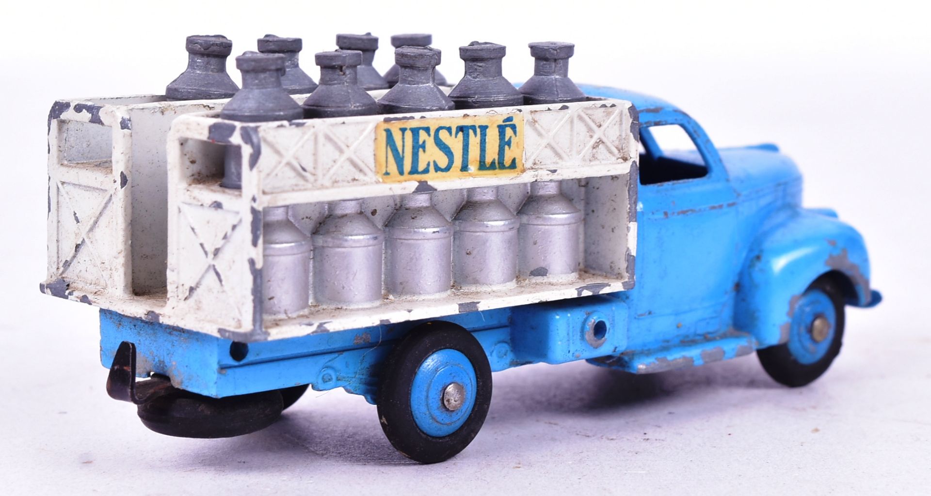 DIECAST - FRENCH DINKY TOYS - NESTLE DAIRY TRUCK - Bild 4 aus 6