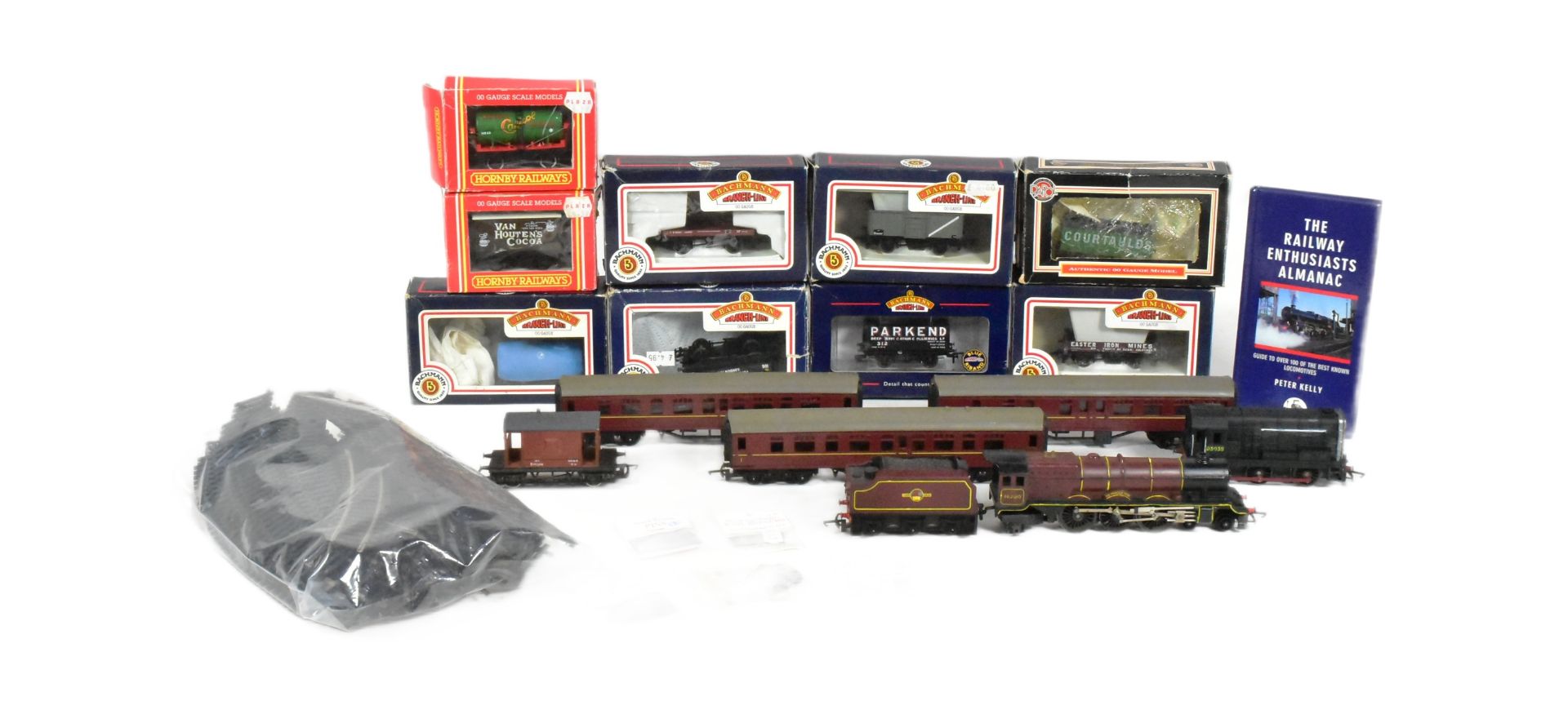 MODEL RAILWAY - COLLECTION OF OO GAUGE LOCOS & ROLLING STOCK