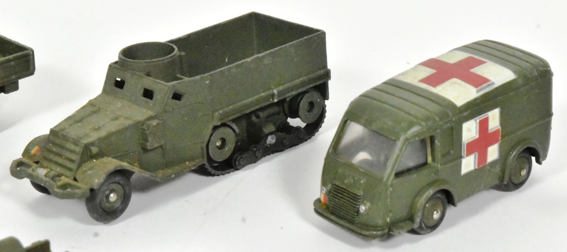 DIECAST - FRENCH DINKY TOYS - MILITARY DIECAST MODELS - Image 4 of 6